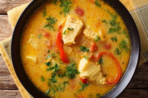  Moqueca de Peixe: Gęsta Zupa Rybna z Kremową Kokosową Nutą